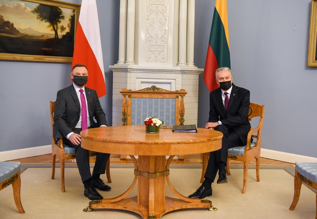 G. Nausėda ir A. Duda sutarė laikytis bendros pozicijos, kovojant su nelegalia migracija