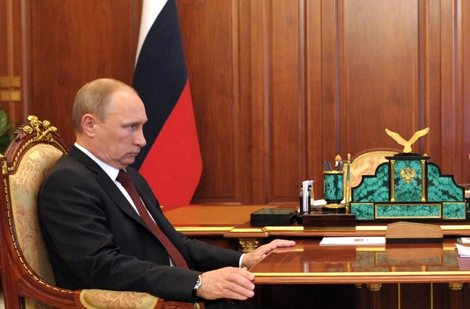 V. Putinas ir P. Porošenka tarėsi dėl paliaubų galimybės Ukrainos rytuose