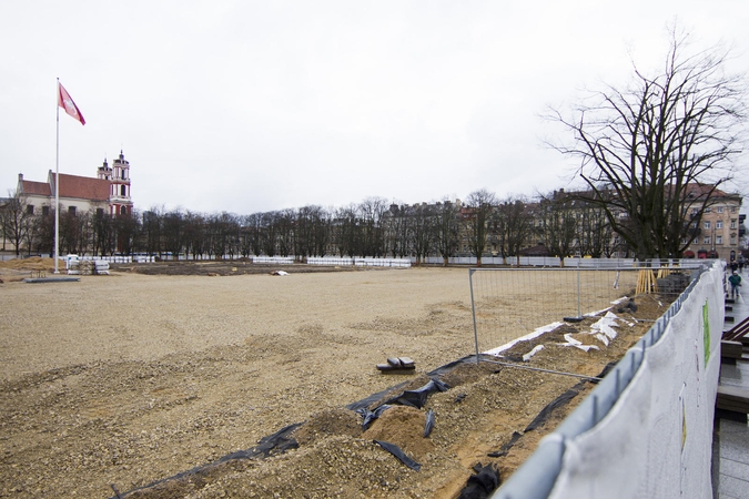 Užbaigti Lukiškių aikštės rekonstrukciją patikėta savivaldybės įmonėms