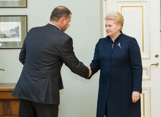 S. Skvernelio pasitraukimą prezidentė pavadino rinkimų kampanija