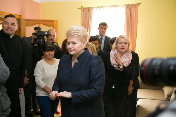 Prezidentė: solidarumas dėl pabėgėlių neturi būti grįstas prievarta
