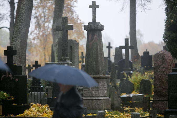 Savaitgalį pagerėjimo nematyti: lietus, šlapdriba ir gūsingas vėjas
