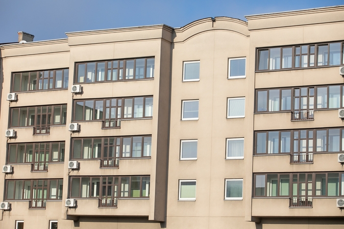 Savo butus Seimo viešbutyje pasiryžę užleisti aštuoni parlamentarai