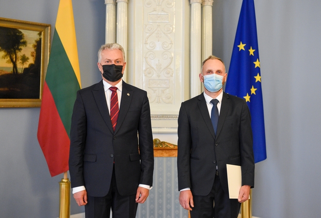 Prezidentas įteikė skiriamuosius raštus ambasadoriams Suomijoje ir Sakartvele