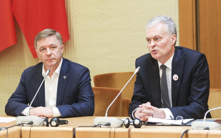 „Valstiečiai“ ragina per antrąjį rinkimų turą balsuoti už G. Nausėdą