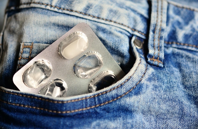 Pasiūlymams dėl vaistų prekybos parduotuvėse – kritikos lavina