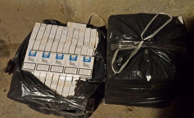 Vilniuje aptiktas kontrabandinių cigarečių sandėlis