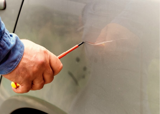 Kažkas Klaipėdoje lieja įniršį ant automobilių