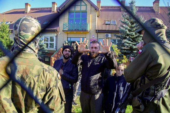 Tarp į Lietuvą patekusių migrantų keliolika įtariami ryšiais su teroristais
