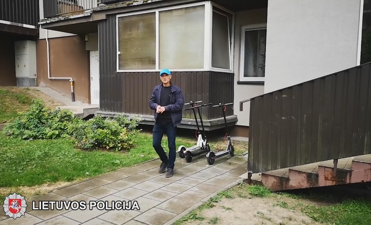Gal atpažinsite vagį: šis vyras įtariamas pasisavinęs paspirtukus