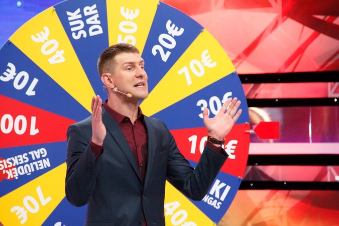 M. Stonkus paatviravo apie atlyginimus televizijoje