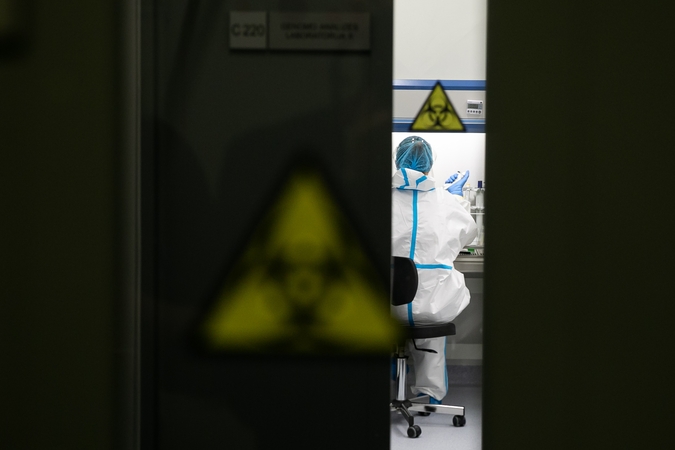 COVID-19 atvejų skaičiaus augimas: 2832 nauji susirgimai, mirė trys žmonės