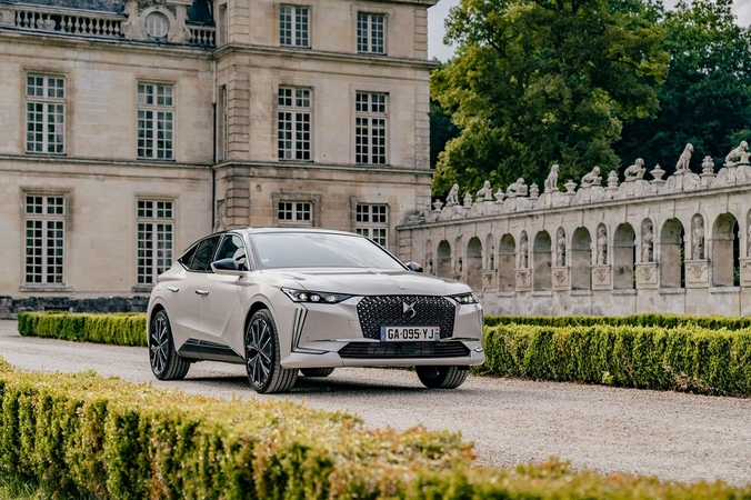 Triumfas: gražiausias 2022 m. serijinis automobilis – „Citroën DS 4“