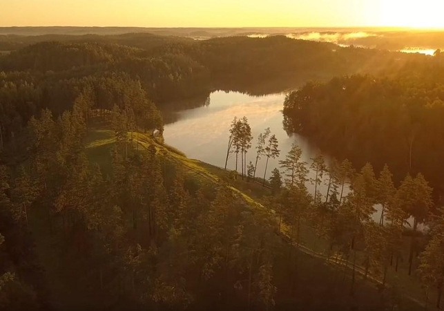 Sukurtas filmas apie Sirvėtos regioninio parko vertybę – Kačėniškės piliakalnį