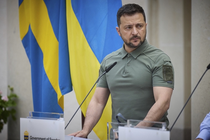 V. Zelenskis po Maskvos išpuolio Černihive: esu tikras, kad mūsų kariai atsakys Rusijai