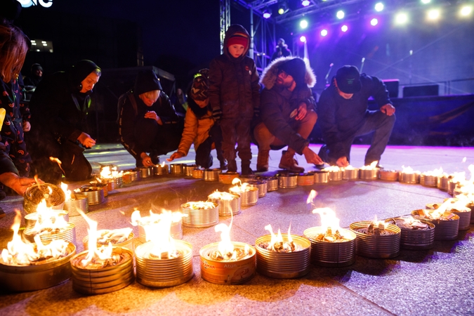 „Laisvė šviečia. Radarom, Kaunas“ kauniečius subūrė Vienybės aikštėje