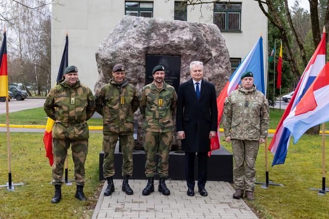 G. Nausėdos ir Norvegijos kronprinco Haakono susitikimas su Norvegijos kariais Rukloje