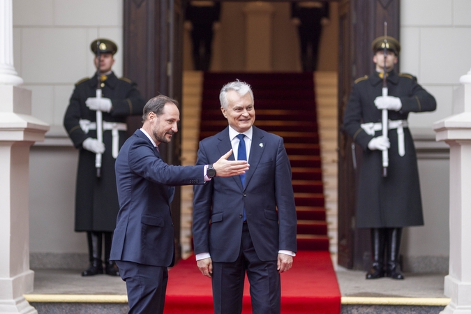 G. Nausėda susitiko su Norvegijos sosto įpėdiniu kronprincu Haakonu
