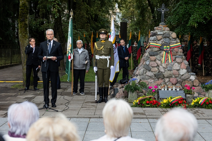 Valstybės vėliavos pakėlimo ceremonija