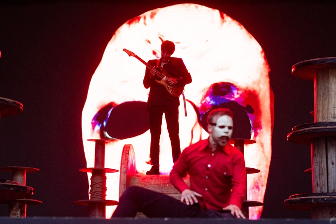 Žiūrovai rinkosi į OKT/Vilniaus miesto teatro spektaklį „Otelas“ festivalyje „Midsummer Vilnius’24“