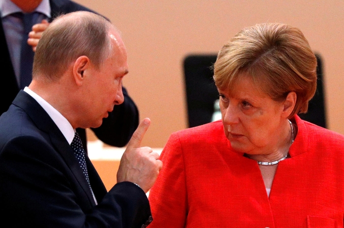 Vladimiras Putinas ir Angela Merkel 