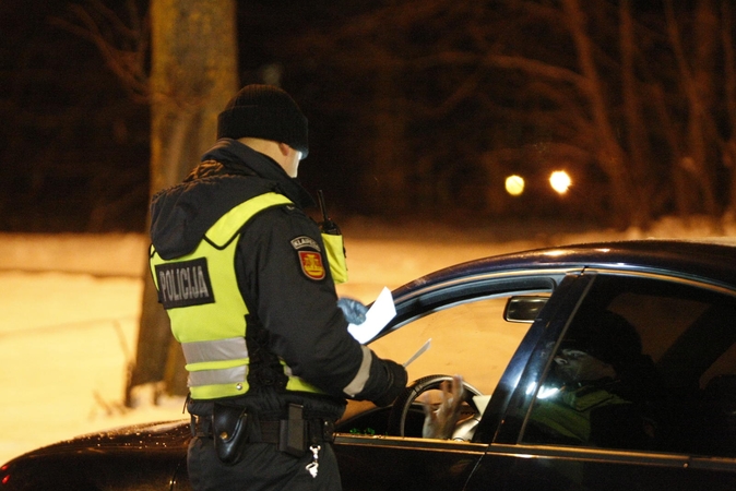 Šventą naktį Klaipėdos pareigūnams įkliuvo du girti vairuotojai