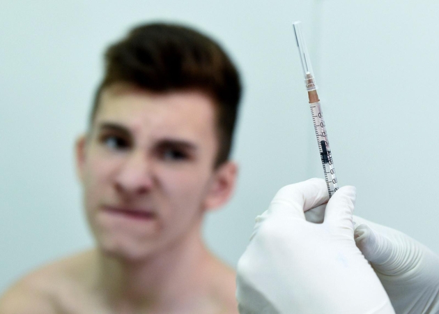 Ministerija suaugusiems nuo tymų siūlo skiepytis už savo pinigus