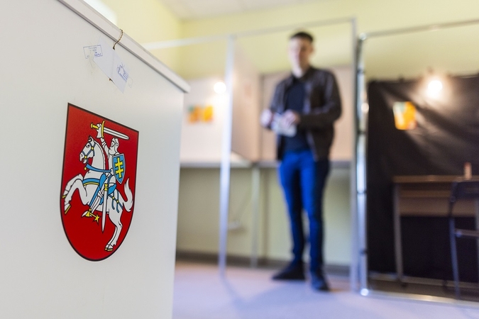 Užsienio žiniasklaidos akimis: Lietuvos prezidento rinkimuose dominuoja saugumo tema