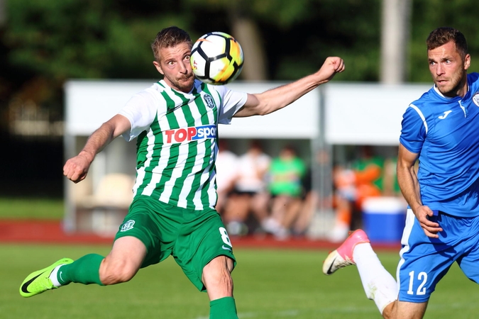 „Žalgirio“ futbolininkai A lygoje nugalėjo „Stumbro“ atstovus