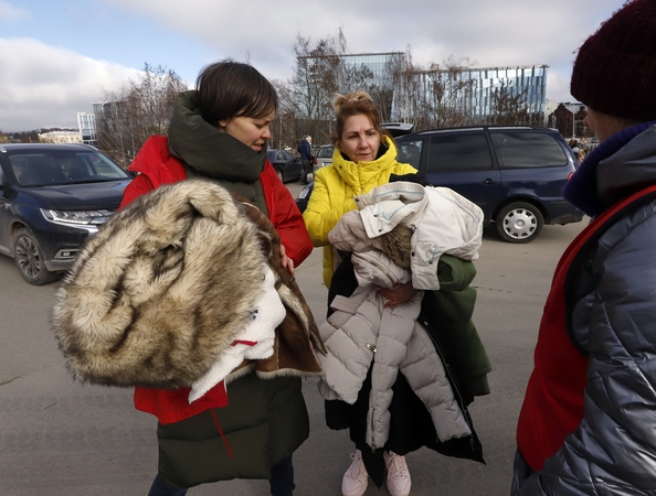 Padeda: kai dominuoja neaiškumas dėl rytdienos, labai svarbu susikoncentruoti į tai, ką galima pakeisti, prisidedant prie padėties gerinimo – pavyzdžiui, skirti paramą Ukrainai ar dalyvauti jai skirtoje akcijoje.