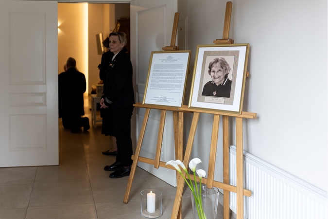 Atsisveikinimas su N. Sadūnaite