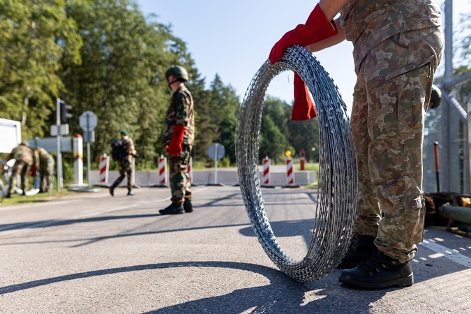 K. Budrys nemano, kad šiuo metu reikėtų uždaryti sieną su Baltarusija