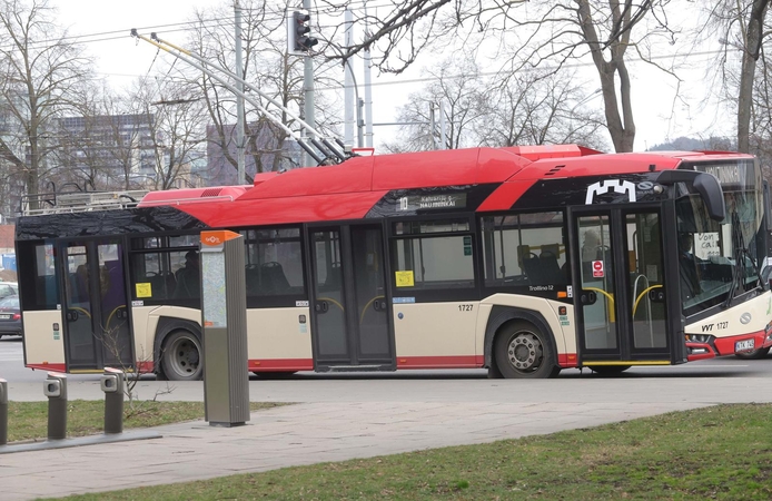 Karantino metu viešojo transporto keleivių miestuose sumažėjo iki 80 procentų