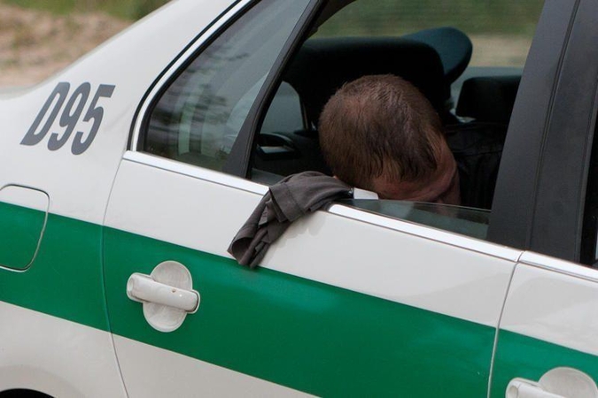 Girtutėlis vairuotojas neišsiteko Kauno rajono aikštelėje – apgadino du automobilius