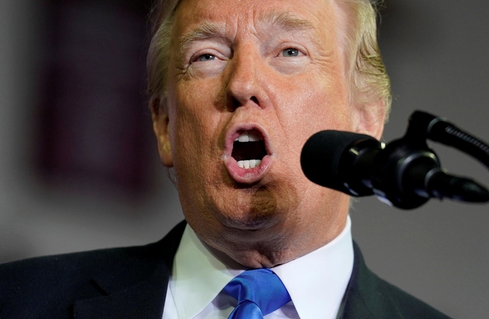 D. Trumpas: niekas iš sąjungininkų nesielgia taip priešiškai JAV atžvilgiu kaip ES