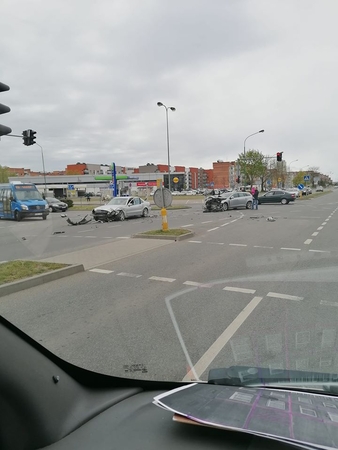 Po avarijos Klaipėdoje vairuotojas išsiliejo spardydamas svetimą mašiną