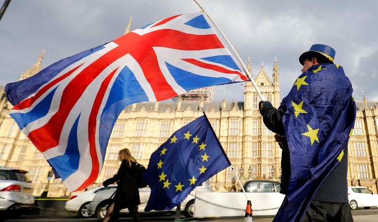 Įsigaliojo „Brexit“ įstatymas, kuriuo Jungtinei Karalystei leidžiama išstoti iš ES