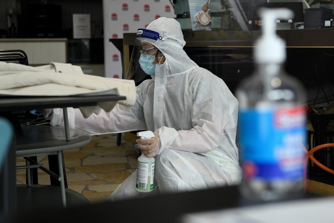 Naujausia koronaviruso statistika: COVID-19 diagnozę išgirdo 2235 žmonės, mirė dar 16 asmenų