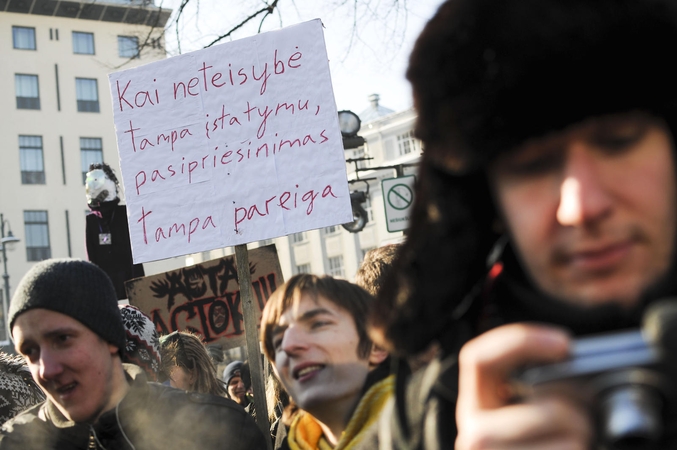Biudžetas šalyje didėja – sočių vis mažėja