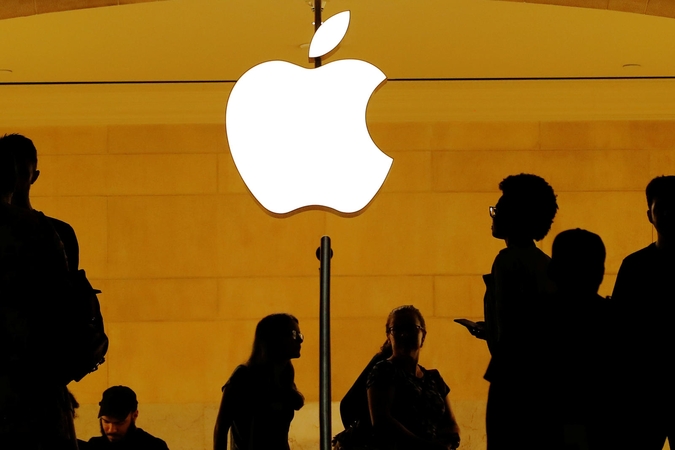 JAV rinkoje užfiksuotas rekordinis istorijoje „Apple“ vertės smukimas