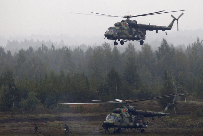 Baltarusija: vyksta derybos dėl bendrų pratybų su NATO