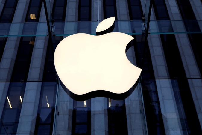 Ukraina smerkia „Apple“ už Krymo priskyrimą Rusijai: ragina boikotuoti įrenginius