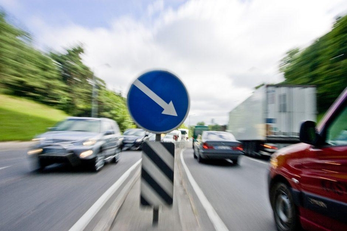 Savaitės statistika: keliuose žuvo 4 žmonės, 95 sužeisti
