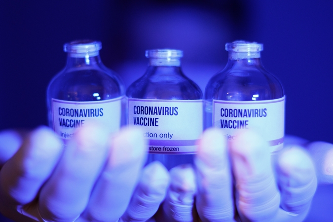 Rusija: kariškių kurta vakcina nuo COVID-19 – paruošta