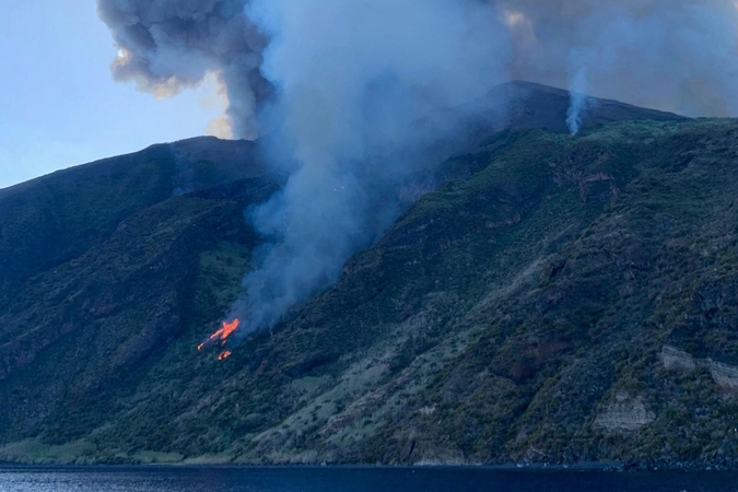 Italijos saloje išsiveržė ugnikalnis: žuvo vienas žmogus