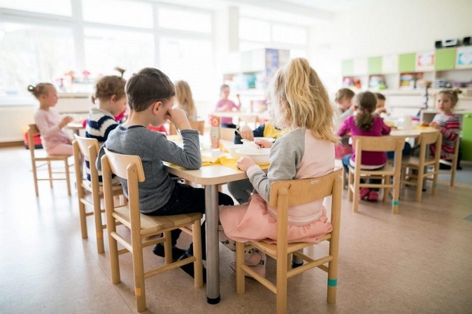 Naujovė uostamiesčio darželiuose: vaikams – COVID-19 testai „čiulpinukai“