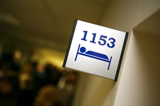 Ligoninėse dėl COVID-19 gydomi 204 žmonės, 18 iš jų – reanimacijoje