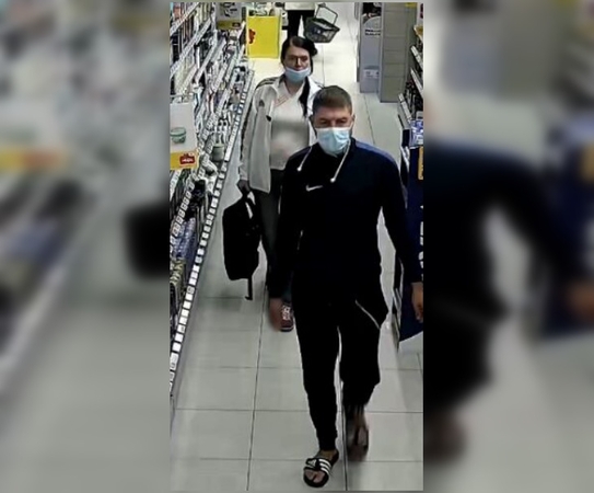 Kauno pareigūnai aiškinasi, kas prekybos centre įvykdė vagystę