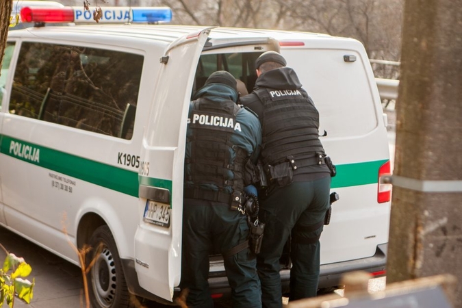 Jonavoje iš ligoninės pabėgęs vagyste kaltinamas vyras laisve džiaugėsi vos kelias valandas