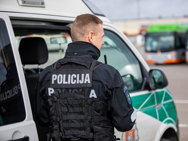 Pareigūnams skirta daugiau nei 1,3 mln. eurų priemokoms išmokėti